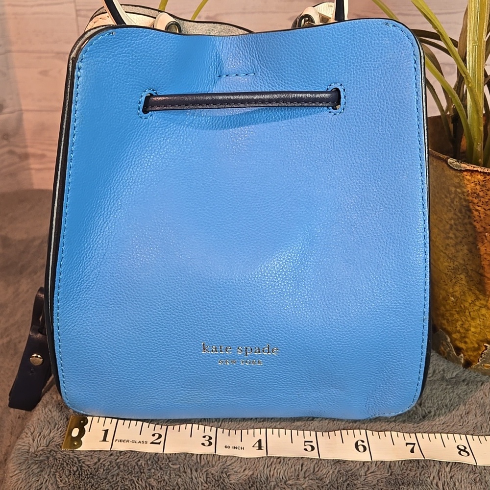 Kate Spade New York Lychee Busy Small Bucket Bag - Picture 9 of 10